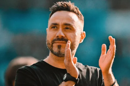Imagem destacada Tottenham oficializa Roberto De Zerbi como novo técnico