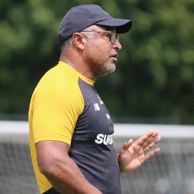 Imagem destacada São Paulo testa novo esquema de Roger Machado contra o Inter no Beira Rio