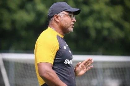 Imagem destacada São Paulo testa novo esquema de Roger Machado contra o Inter no Beira Rio