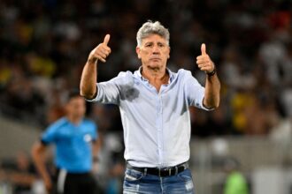 Vasco aumenta proposta por Renato Gaúcho e vive expectativa de acordo para fechar com novo técnico