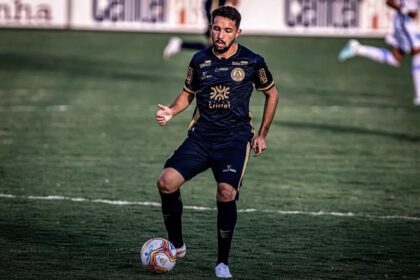Sergipe anuncia volante Filipe Trindade e chega ao quarto reforço para a Série D