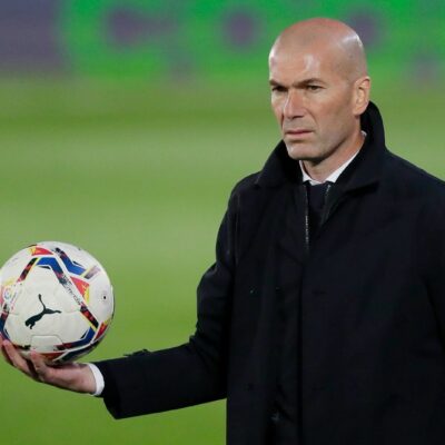 Era Zidane: Jornal crava acordo para ídolo assumir a França após o Mundial 2026