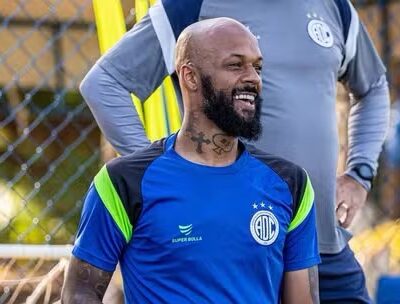 Bruno Silva deixa o Confiança após apenas seis jogos; contrato é encerrado em comum acordo