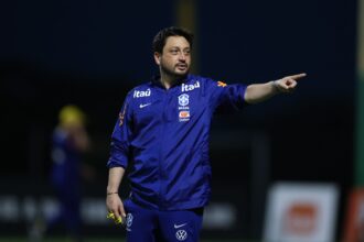 Arthur Elias sobre confronto contra o Canadá: “Tem tudo para ser um jogo muito intenso”