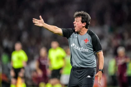 Imagem destacada Botafogo coloca Fernando Diniz na lista e aguarda aval de John Textor