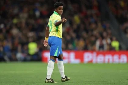 Imagem destacada Endrick ganha força para Copa após brilhar em amistoso contra a Croácia