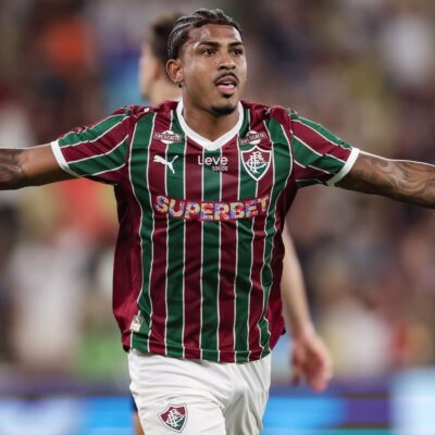 Imagem destacada Fluminense supera Corinthians no Maracanã e assume segundo lugar do Brasileirão