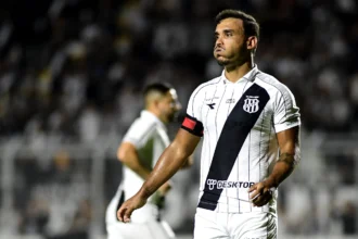 Ponte Preta desperdiça vantagem, empata com Ceará e segue sem vencer na Série B