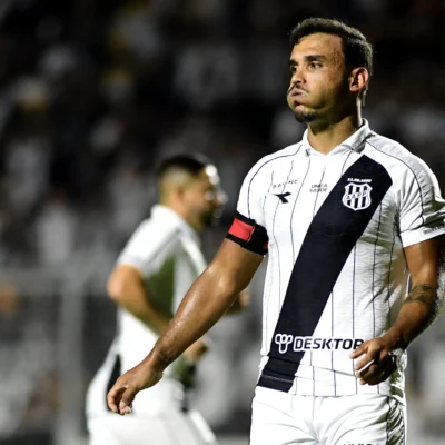 Imagem destacada Ponte Preta desperdiça vantagem, empata com Ceará e segue sem vencer na Série B