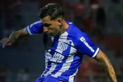 Imagem destacada Avaí derrota CRB em Maceió e assume lugar no G 4 da Série B