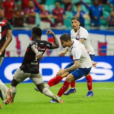 Imagem destacada Bahia domina na eficiência, goleia Athletico PR e assume o G 4 do Brasileirão