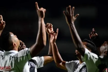 Imagem destacada Substituições de Rodrigo Santana custam vitória da Ponte Preta contra o Ceará