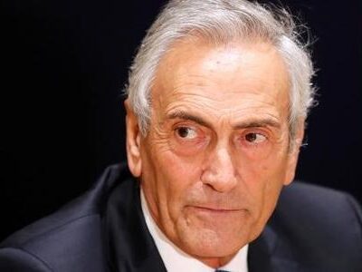 Imagem destacada Presidente da Federação Italiana renuncia, e Buffon também deixa a seleção