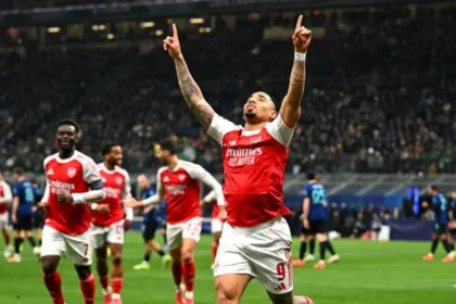 Imagem destacada Gabriel Jesus exalta Arteta e coloca Saka no mesmo patamar de Vinícius Júnior
