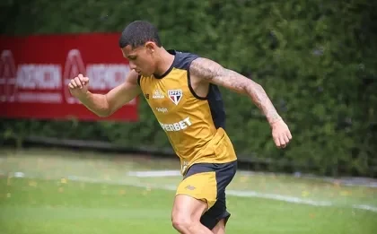 Imagem destacada Roger Machado aposta na base do São Paulo para sequência de oito jogos até abril