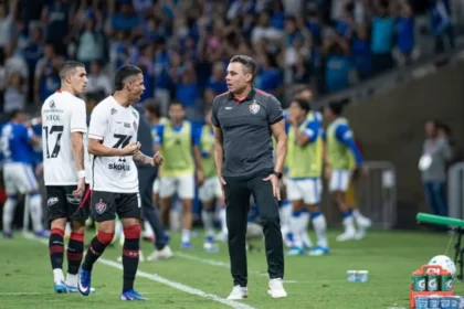 Imagem destacada Vitória encara Chapecoense abalada para quebrar sequência negativa fora de casa