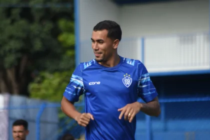 Imagem destacada Carlinhos retorna ao Vitória ES e afirma que clube reacendeu sua vontade de jogar