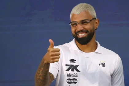 Imagem destacada Gabigol admite desconforto para enfrentar o Flamengo no Maracanã