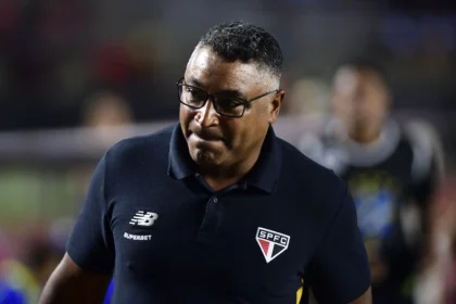 Imagem destacada Roger Machado detalha alterações no São Paulo após goleada e solicita confiança da torcida