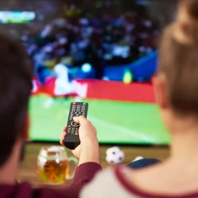 Imagem destacada Futebol ao vivo nesta segunda feira (6): confira a programação na TV e no streaming