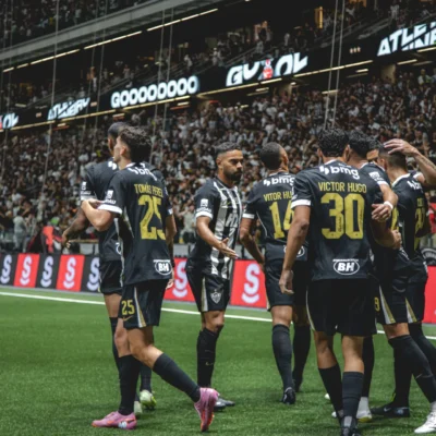 Imagem destacada Atlético MG derrota Athletico PR na Arena MRV e se aproxima do G6