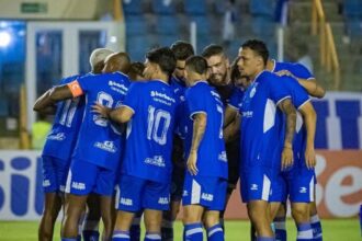 Imagem destacada Confiança sofre gol no fim e perde para o Amazonas na abertura da Série C