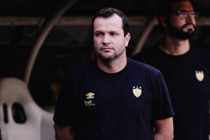 Imagem destacada Sport atua mais vezes com técnicos interinos do que com treinador efetivo após saída de Daniel Paulista