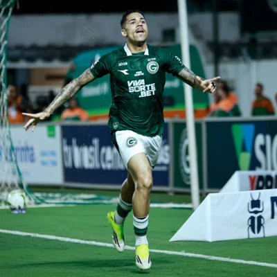 Imagem destacada Diego Caito passa por cirurgia de apendicite e desfalca o Goiás por até seis semanas