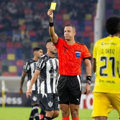 Imagem destacada Árbitro colombiano comandará estreia histórica do Mirassol na Libertadores