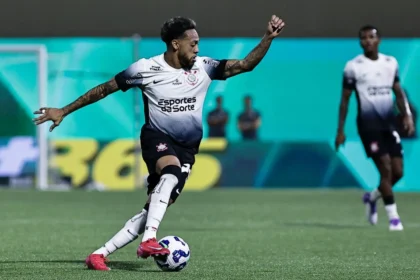 Imagem destacada Vasco analisa contratação do volante José Martínez, ex Corinthians