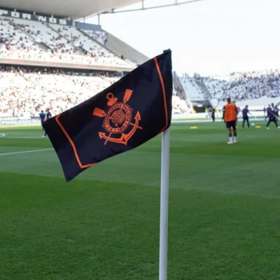 Imagem destacada Quinta feira de futebol tem estreia do Corinthians na Libertadores e duelos decisivos na Europa