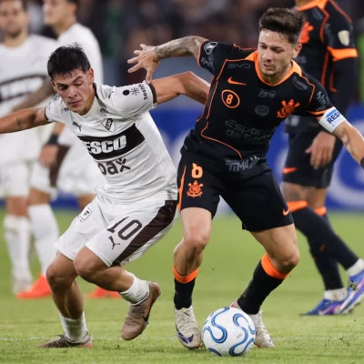 Imagem destacada Garro encerra jejum de participações em gols e garante vitória do Corinthians na estreia de Diniz