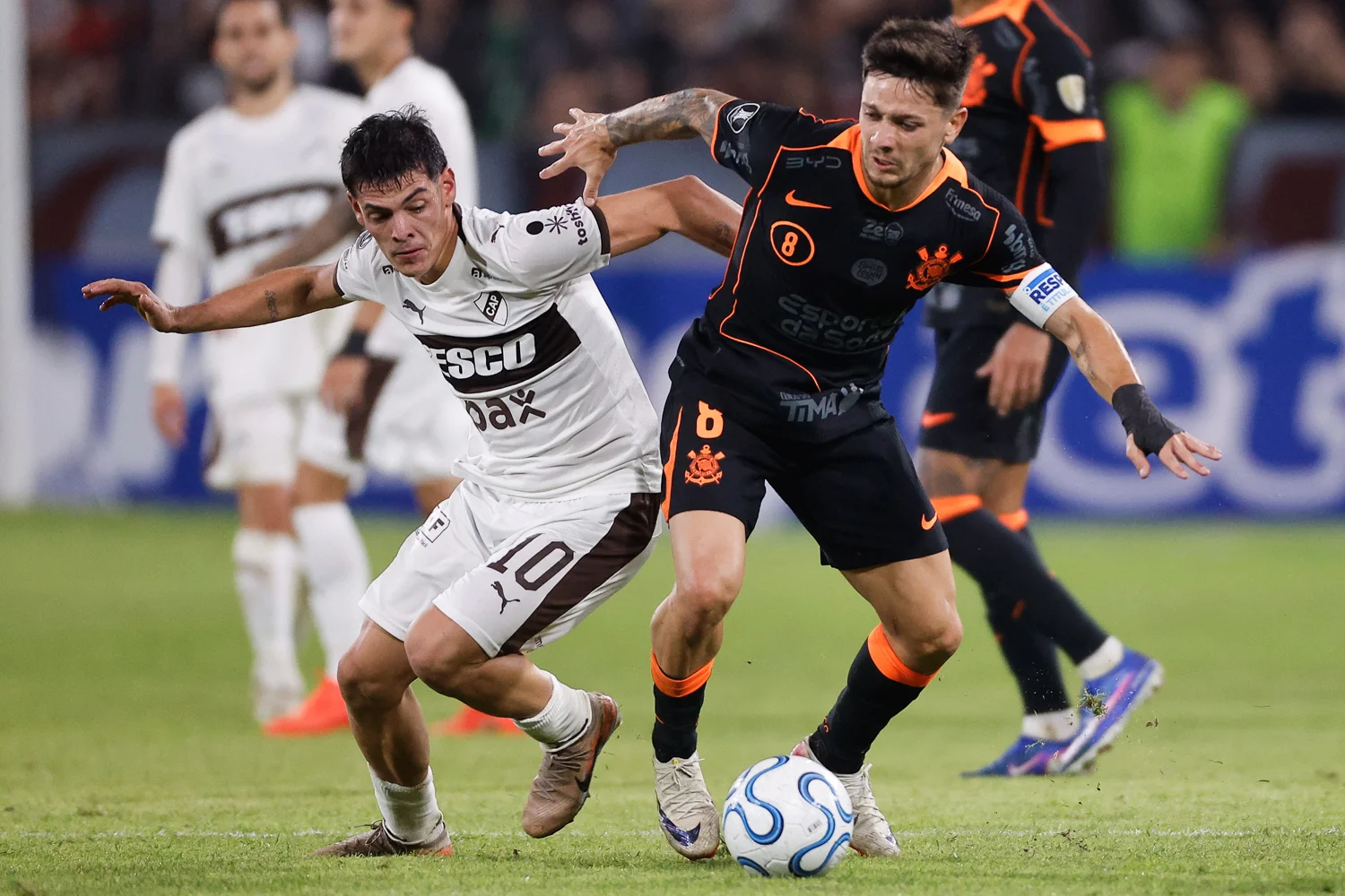 Garro encerra jejum de participações em gols e garante vitória do Corinthians na estreia de Diniz - Imagem do artigo