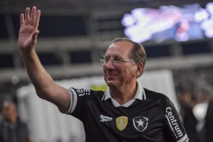 Imagem destacada Botafogo é proibido por seis meses de registrar novos jogadores após atraso de parcela com a CNRD