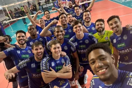 Imagem destacada Vôlei Renata derrota Monte Carmelo e carimba vaga na semifinal da Superliga Masculina