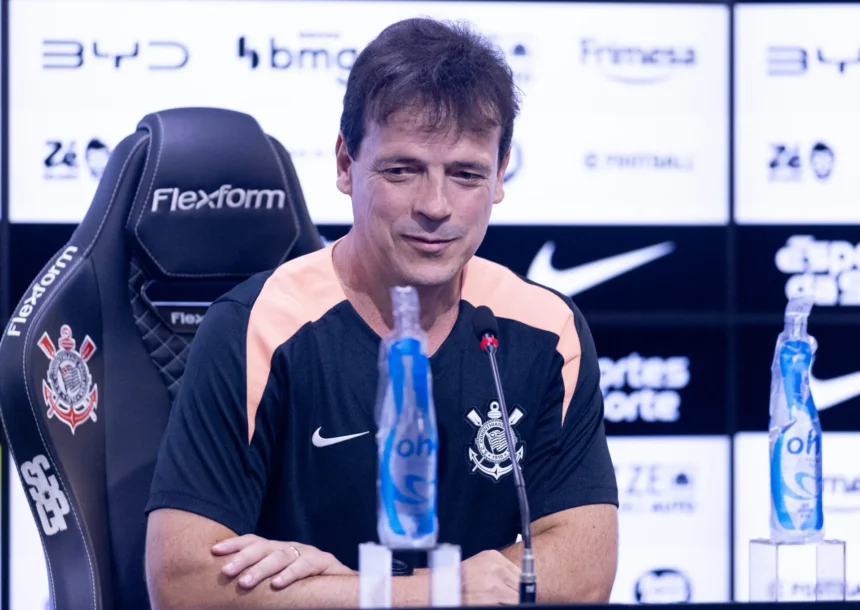 Diniz destaca superação do Corinthians após empate com Santa Fe na Colômbia