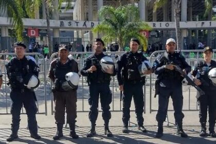 Imagem destacada Polícia Militar mobiliza mais de mil agentes para Fla x Flu e Botafogo x Coritiba no domingo