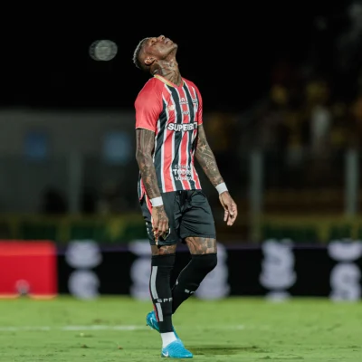 Imagem destacada Ausência de Arboleda amplia concorrência entre zagueiros do São Paulo