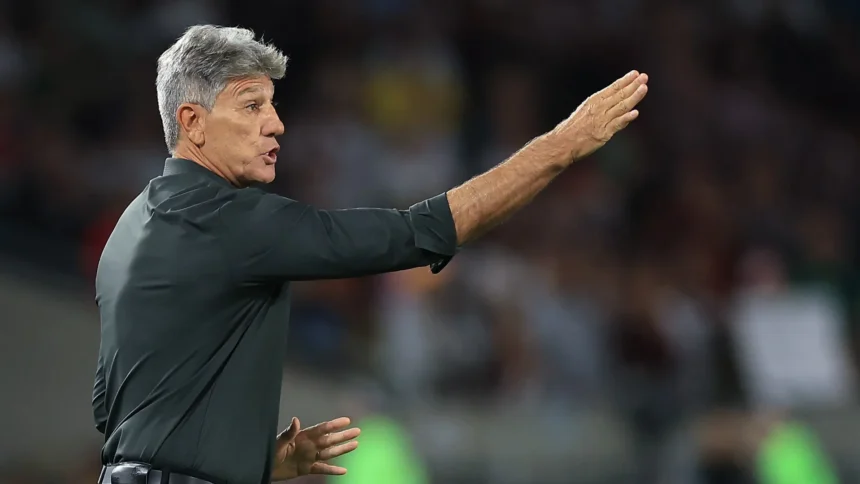 Vasco demonstra interesse em Robert Arboleda, zagueiro do São Paulo