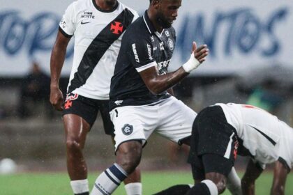 Imagem destacada Chuva atrasa início e Remo arranca empate com Vasco na 11ª rodada do Brasileirão