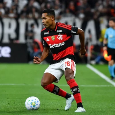Imagem destacada Alex Sandro volta ao Flamengo para o clássico contra o Fluminense