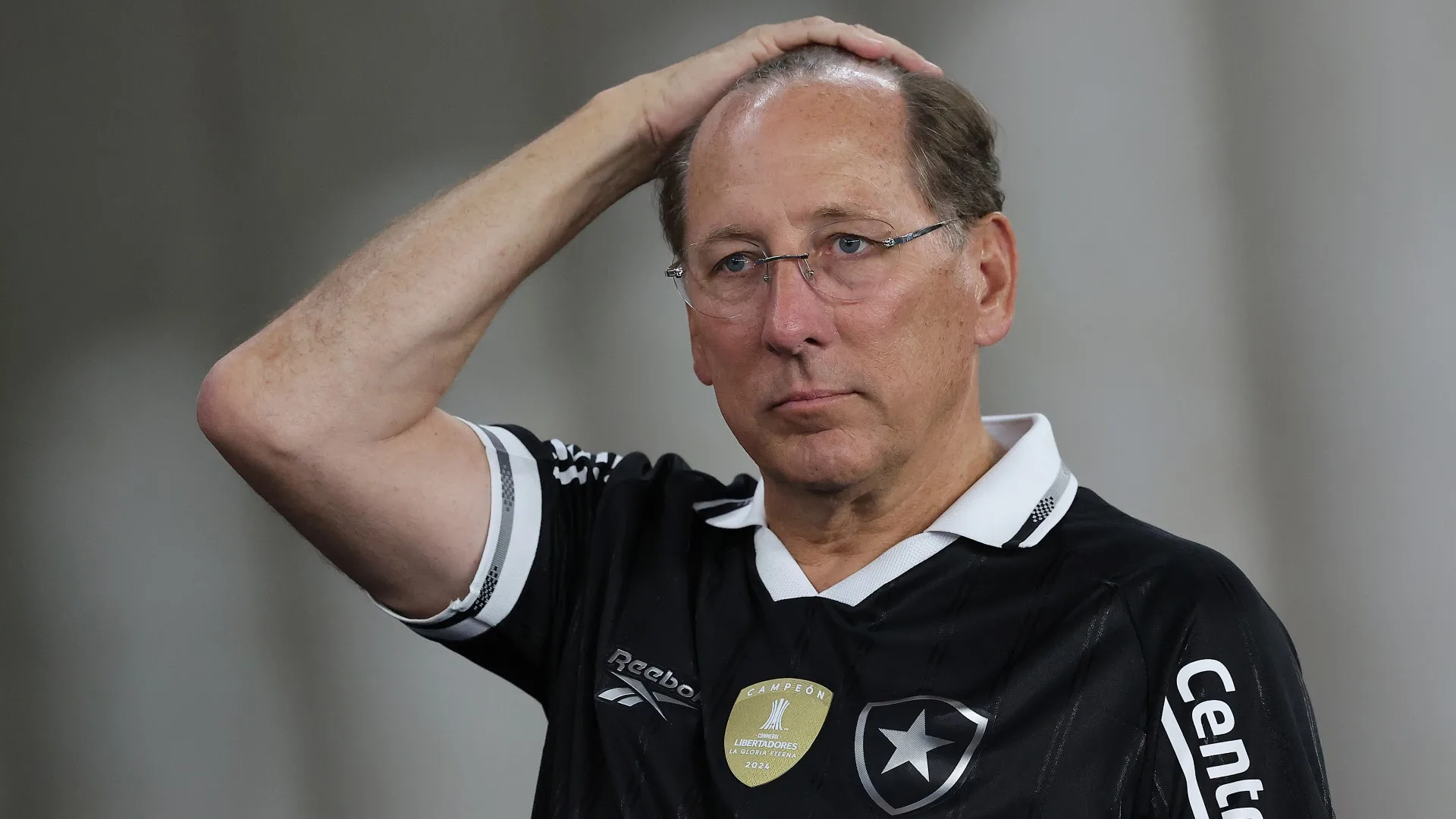 Botafogo confirma passivo de R$ 2,7 bilhões e prejuízo de R$ 287 milhões em 2025 - Imagem do artigo