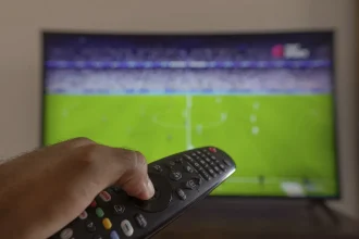 Futebol na TV nesta segunda (11): programação completa e canais
