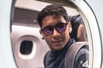 Jogadores do Mirassol usam “óculos do sono” em viagem a Belo Horizonte e atraem atenção