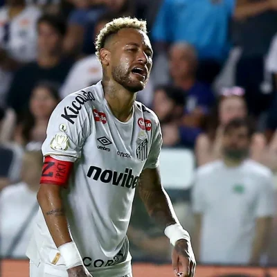 CBF monitora lesão de Neymar e deve decidir sobre corte após amistoso com o Egito