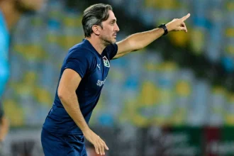 Fluminense empata com o Vitória no Maracanã; Zubeldía reconhece falhas e aceita vaias