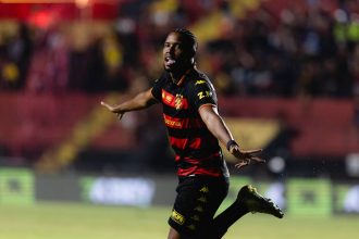 Iury Castilho retorna aos treinos no CT e deve reforçar o Sport contra o CRB