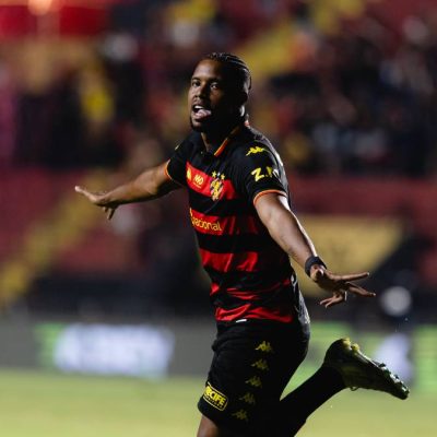 Iury Castilho retorna aos treinos no CT e deve reforçar o Sport contra o CRB