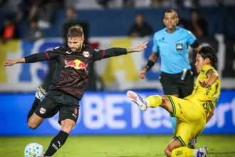 Bragantino visita Mirassol às 20h30 em busca de vaga nas oitavas e de fim de jejum sob nova gestão