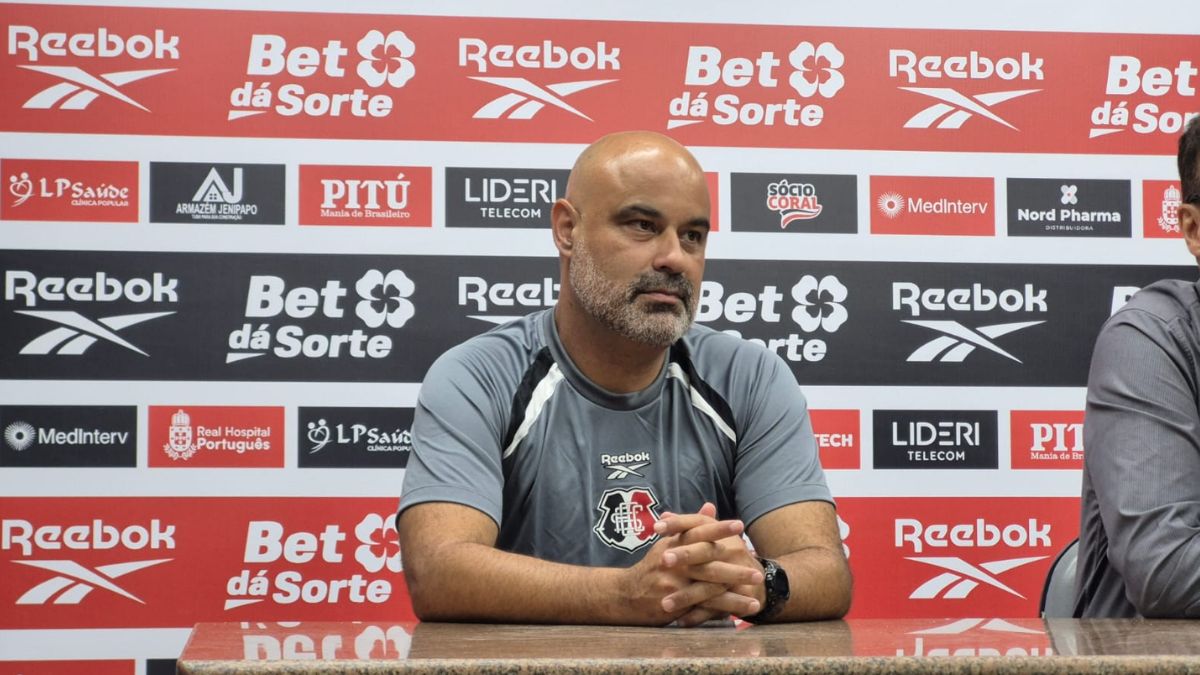 Cristian de Souza é apresentado no Santa Cruz e pede resposta rápida em campo; cita rotatividade: “Não estamos em Londres”